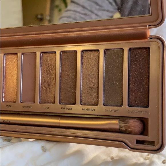 NAKED 3 Palette - Picture 3 of 4
